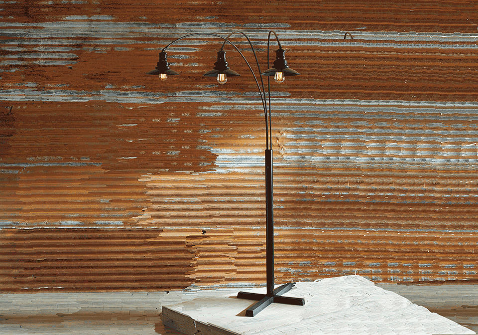 Sheriel Black Metal Arc Lamp