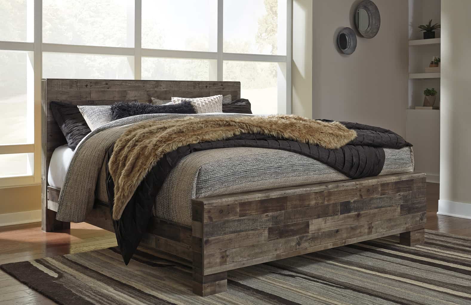 Derekson Multi-Gray King Panel Bed