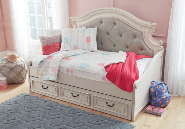 Realyn Two-Tone Twin Storage Day Bed - Image 2