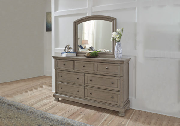 Lettner Light Gray King Panel Bedroom Set - Image 3
