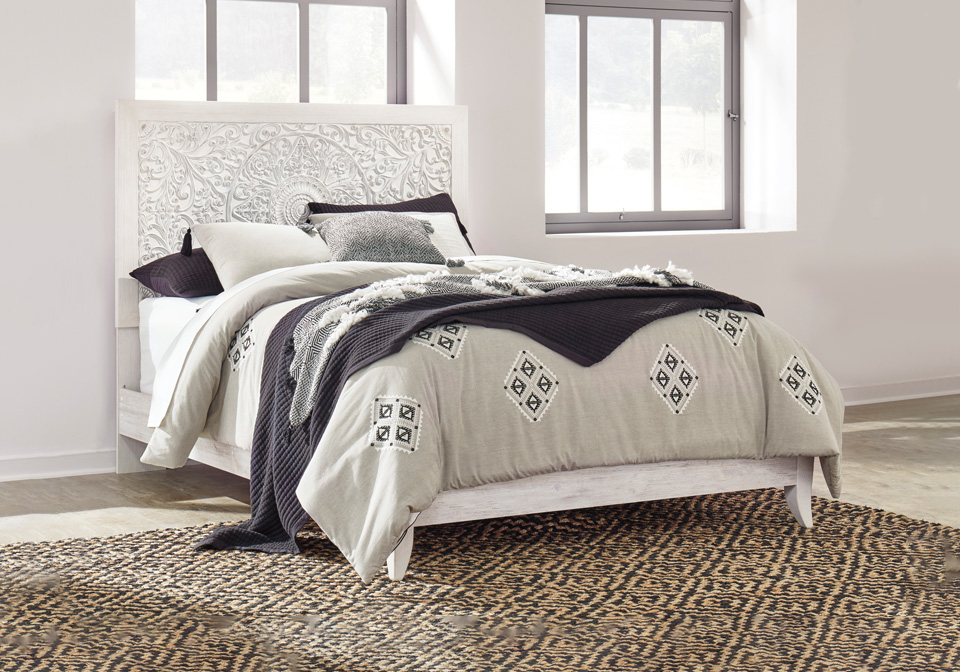 Paxberry Whitewash Queen Bed