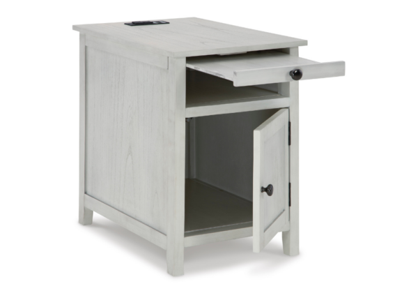 Treytown Antique White Chairside End Table - Image 3