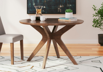 Lyncott Dining Table