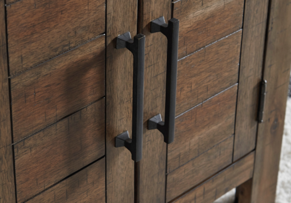 Moriville End Table - Image 3