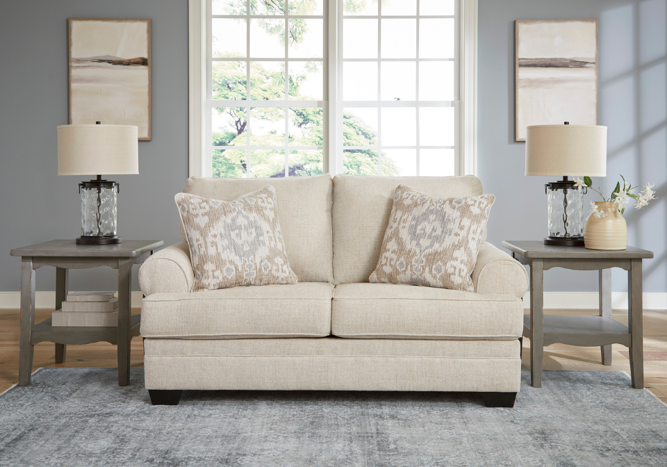 Rilynn Loveseat
