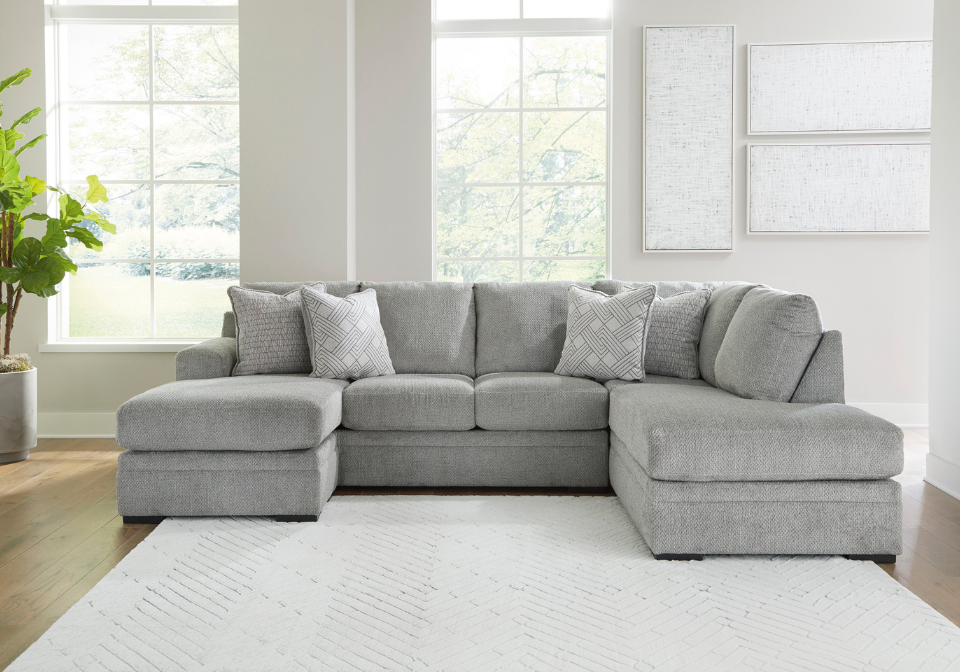 Casselbury RAF Chaise Sectional