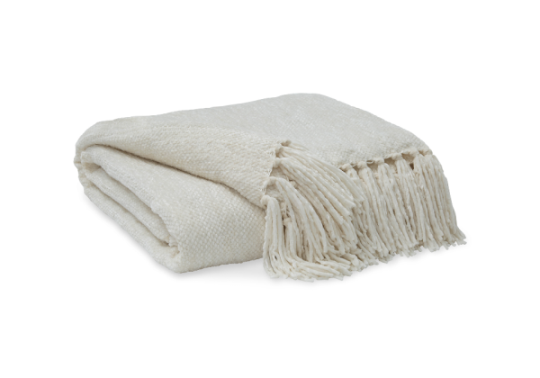 Tamish Cream Throw - Image 3
