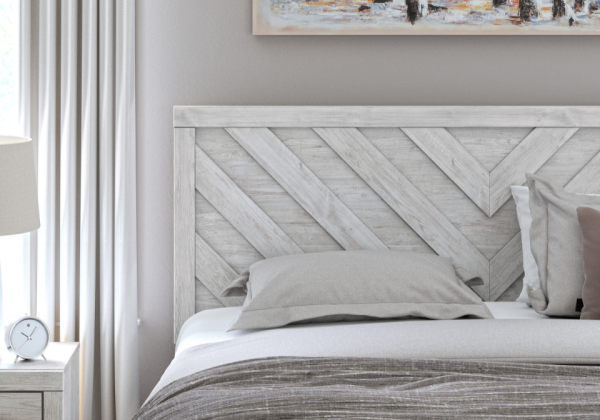 Cayboni Whitewash King Bed Set - Image 3