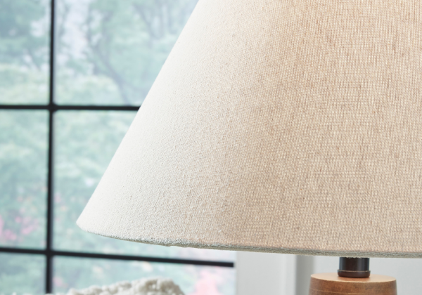 Danset Table Lamp - Image 4