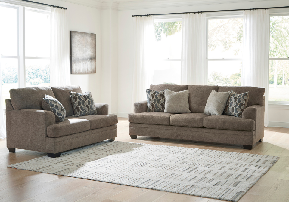 Stonemeade Nutmeg Sofa Set