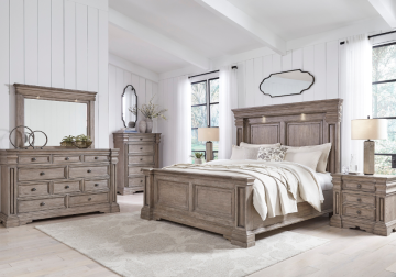 Blairhurst Two Tone King Panel Bedroom Set