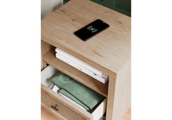 Cielden Tan Nightstand - Image 3