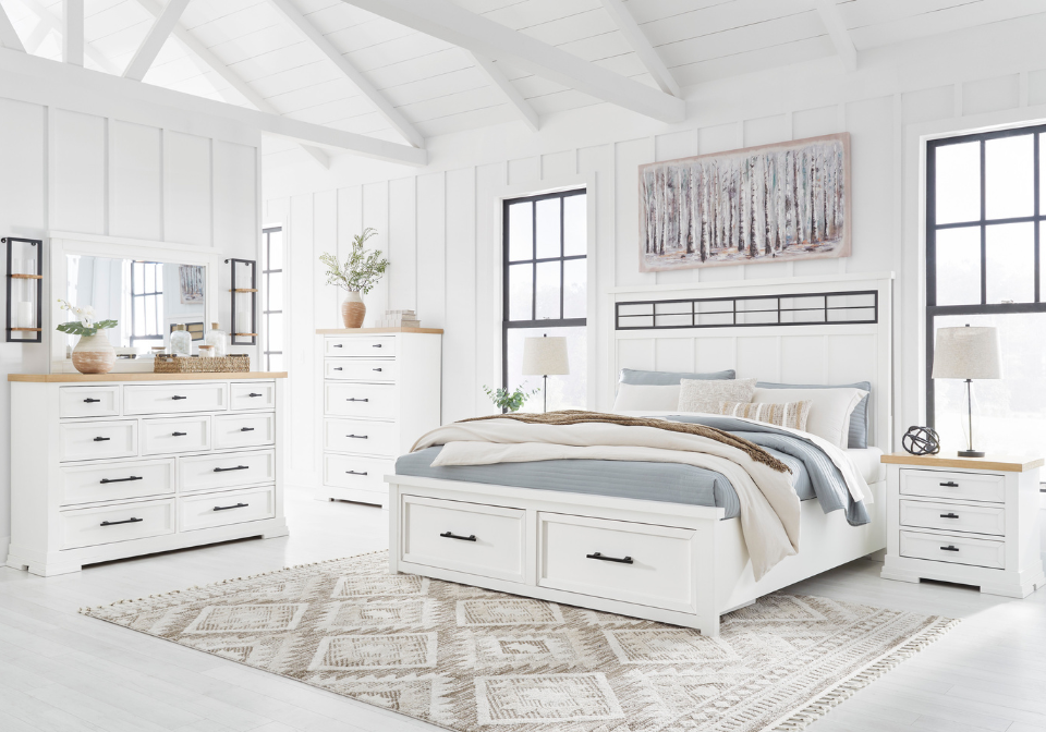 Ashbryn Queen Storage Bedroom Set