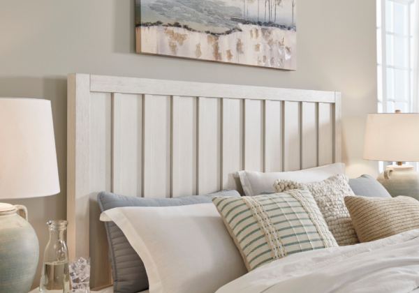 Shaybrock Queen Bed - Image 3