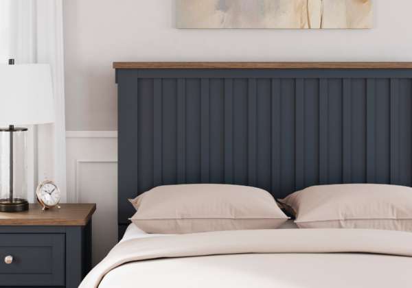 Landocken Full Panel Bed - Image 2