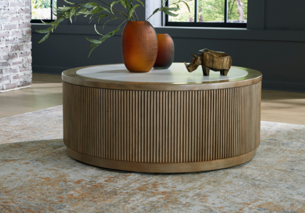 Camdill Round Cocktail Table - Image 2