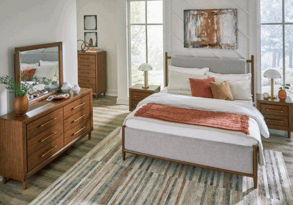 Lyncott Queen Upholstered Panel Bed - Image 3